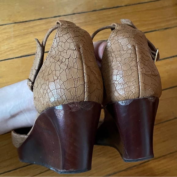 Salpy Handmade embossed Snakeskin Peep Toe Wood Wedge ankle strap sandals 6.5 - Picture 3 of 8